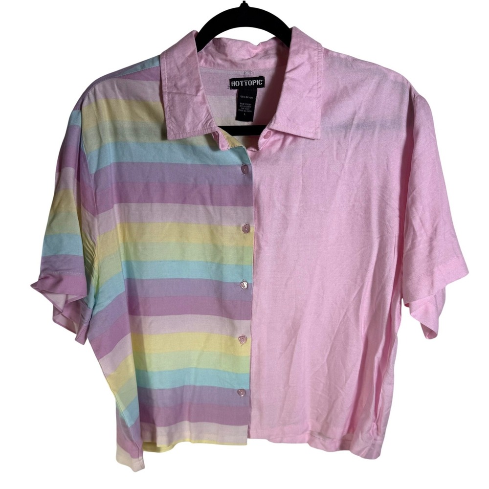 Hot Topic Pastel Rainbow Striped Split Pink Heart Button Up Shirt Large